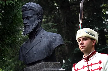 Пускат безплатно дигитална версия на учебник по аритметика, написан от Христо Ботев