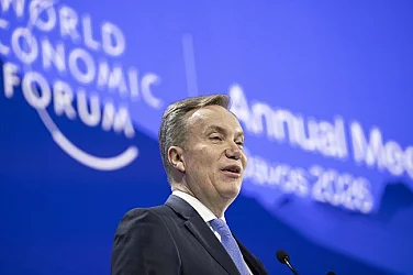 Греховете на Давос: Президентът на Световния форум лъгал за връзките си с педофила Епстийн