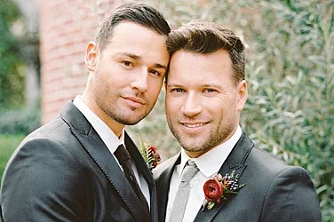 Безпрецедентно: Полша узаконява еднополовите бракове, сключени в ЕС