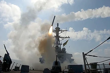 Няколко американски военни самолета свалени погрешка от ПВО на Кувейт, екипажите оцеляха