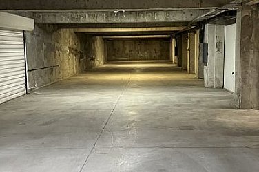 Гараж в София за 145 800 евро – рекорд по безумие