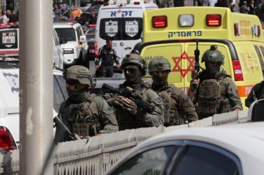 Палестинец уби двама души в Северен Израел