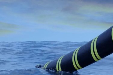 Финландия задържа кораб заради саботаж срещу подводен кабел