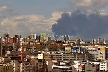 Украйна удари ключови петролни обекти в Русия, избухнаха пожари