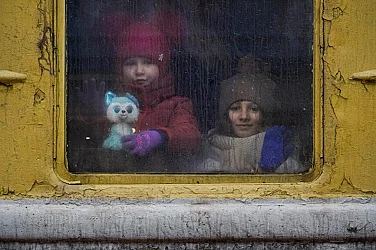 „Газпром“ и „Роснефт“ в схема за депортиране и индоктриниране на украински деца