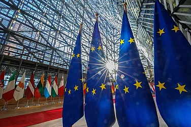 Повечето българи са оптимисти за бъдещето на страната ни, ЕС и света като цяло