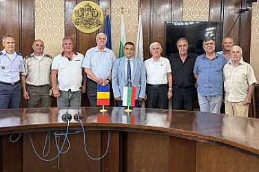 Военно-патриотични организации от България и Румъния обсъдиха в Русе нови форми на сътрудничество