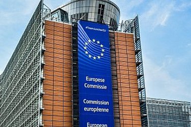 Еврокомисията сваля прогнозите за растежа на България