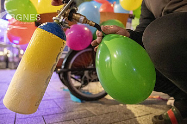 Спипаха голямо количество райски газ в два автомобила край Черноморец
