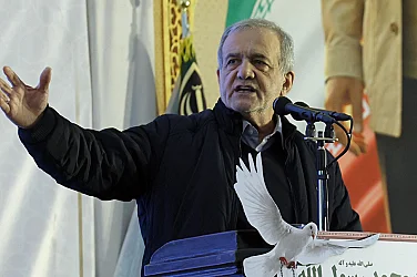 Президентът на Иран: Нападение над върховния лидер е равносилно на обявяване на война