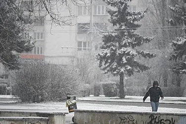 17 приети в „Пирогов“ заради поледиците в София, над 80 души са потърсили помощ