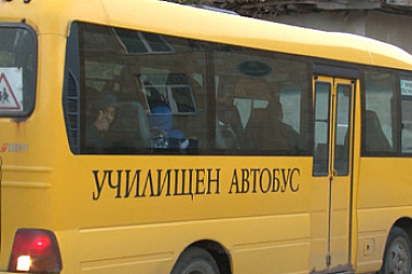 Щаб мобилизира училищни автобуси заради транспортната стачка