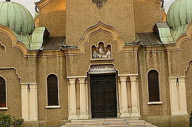 Търновската митрополия осъдена за над 40 000 евро след спор за ремонт