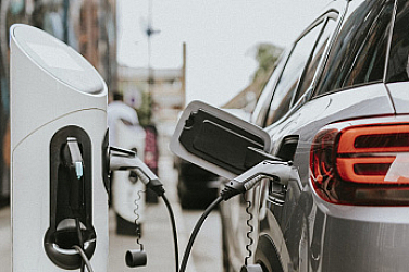 Предлагат край на безплатното паркиране за електромобили в София