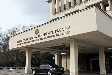 10 българи са евакуирани от Катар и Кувейт, операцията в Близкия изток продължава