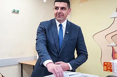 Ивайло Мирчев гласува и призова за висока активност