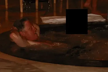 Бил и Хилари Клинтън ще свидетелстват пред Конгреса по разследването „Епстийн“