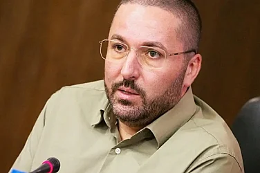 Бащата на Сияна пита във Facebook: Да се явим ли на изборите?