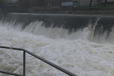 Преливащи язовири в страната: Каква е ситуацията и има ли риск