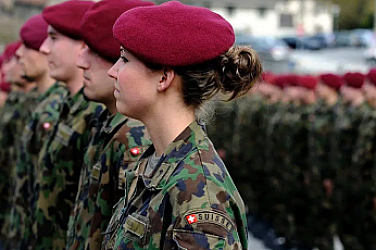 Швейцария отхвърли на референдум идеята за задължителна военна служба за жените