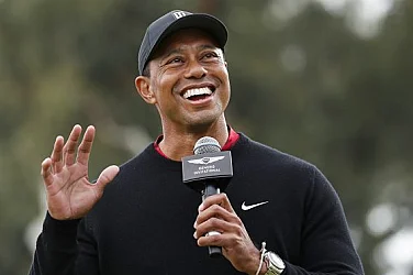 Тайгър Уудс арестуван след катастрофа, заподозрян за шофиране под въздействие