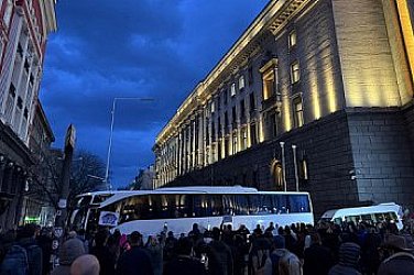 Граждански отчет срещу милиционерския отчет за протестите