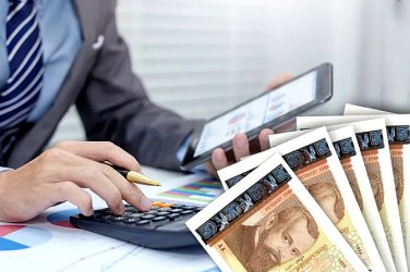 13-а заплата изчезва, подаръчните карти стават хит