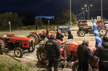 Блокада на ГКПП „Илинден – Ексохи“, гръцките фермери пак спират камиони