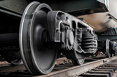 Два влака се сблъскаха челно край Джакарта, в ход е мащабна евакуация