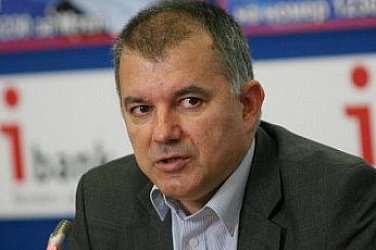 Богомил Николов: Препоръчваме през януари да се плаща с карта