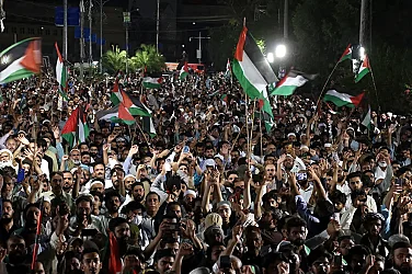 „Най-страшното е светът да свикне“. Иранските протести и най-кървавите репресии от 1979 г. насам