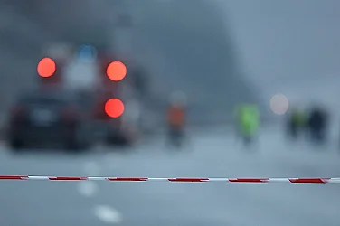 Челен удар, две жертви и бягство: Полицията все още издирва шофьора на камиона