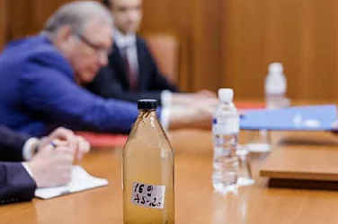 Бутилка вода от Днестър за руския посланик в Молдова