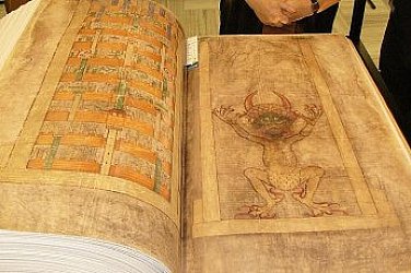 Кой е написал Библията на дявола и защо е толкова важна?