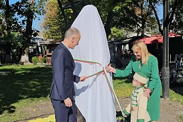 Министър Вълчев поиска да се върне повтарянето в първи клас