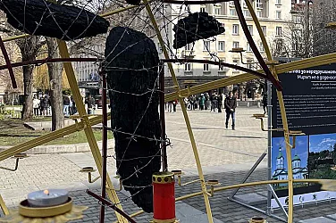 От руините на Лукянивка: „Глобусът на мира“ в София почита жертвите на руската агресия