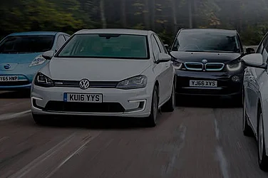 Продажбите на електрически автомобили в Европа настигат бензиновите модели