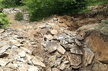 Незаконна кариера е разкрита след сигнал от екоактивисти от Хасково