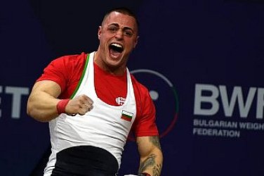 Карлос Насар: Предлагаха ми 2 милиона долара годишно, но не бих слушал друг химн