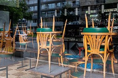 Ресторантьорите готови за бунт заради новите цени на синята и зелената зона в София