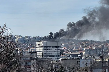 Пожар в общината на Разград, всички са евакуирани