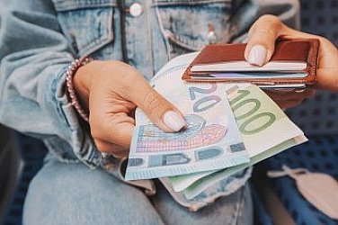 От 1 януари влизат в сила промени с плащането в куриерските фирми