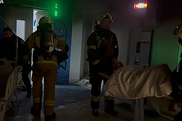 Русия удари с дронове болница в Киев, има жертва и ранени