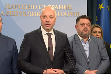 Желязков: Оттеглихме бюджета заради протеста, но няма да абдикираме от властта