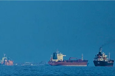 Иран няма да отвори Ормузкия проток без компенсация