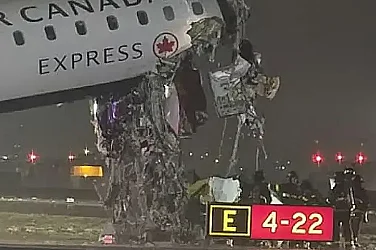 Какво знаем за смъртоносната катастрофа на летище „ЛаГуардия“?