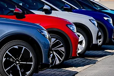 Близо 50 000: Рекордни продажби на нови леки коли в България през 2025 г.