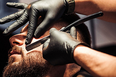 Мъж лети от Лондон до Маракеш за подстрижка