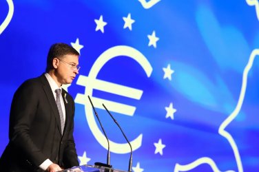 Домбровскис: Това е исторически момент за България, за еврозоната и за ЕС