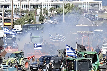 Гръцките фермери отново излизат на протест